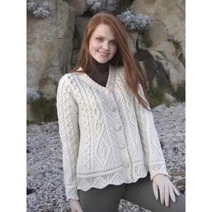 Aran Crafts Ivory Cable Knit Merino Wool Scallop Edge Button Front Cardigan Sz S